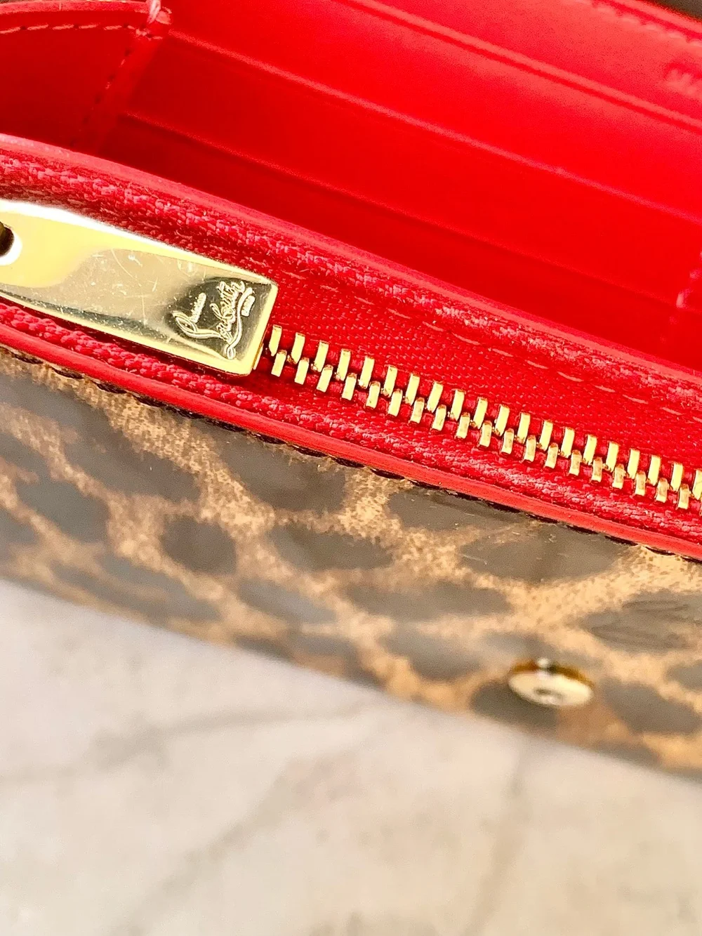 CHRISTIAN LOUBOUTIN MACARON PATENT SPIKED FLAP WALLET CLUTCH LEOPARD WRISTLET